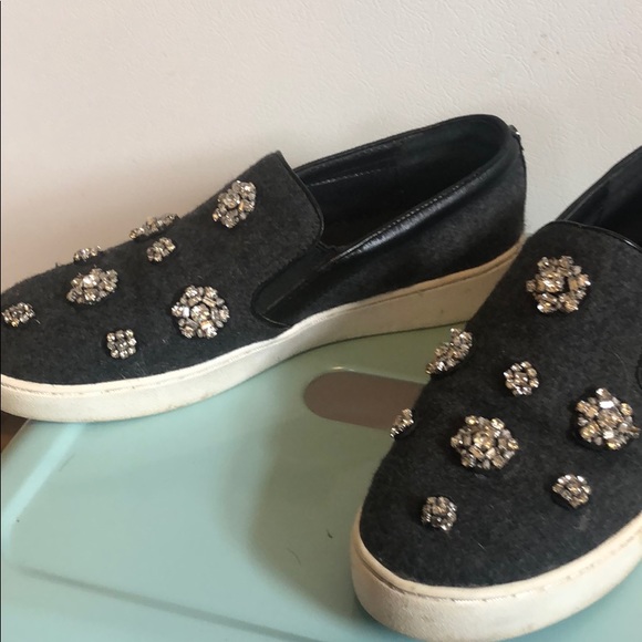 Size 7 Michael Kors tennis shoes - Picture 2 of 2